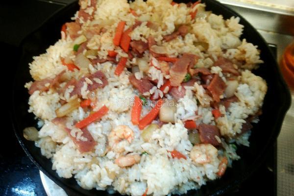 鲜虾培根芝士焗饭的做法图解4