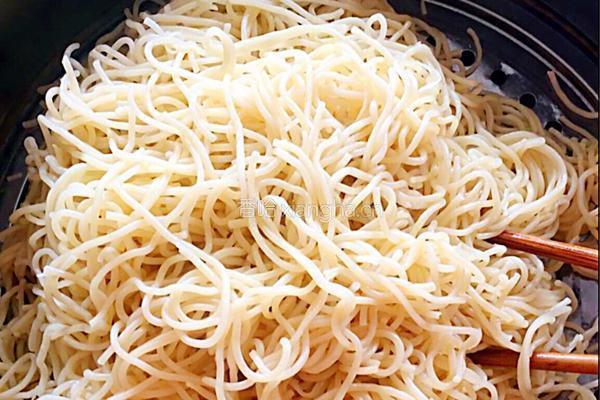 肉末热拌面的做法图解7