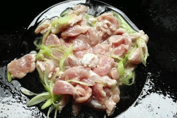 孜然圆葱炒肉片的做法图解5