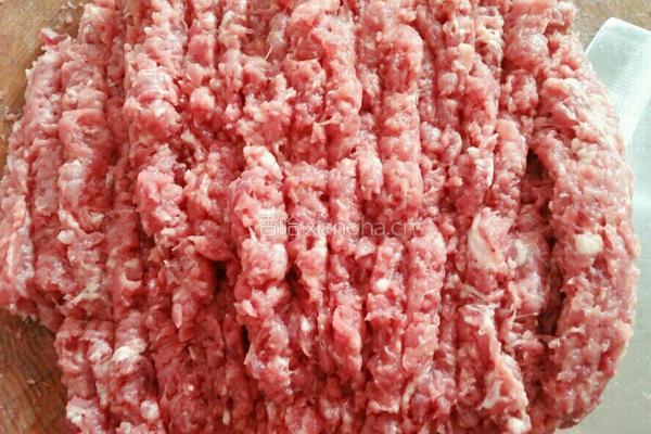 羊肉丸子的做法图解2