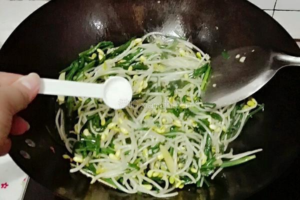豆芽炒韭菜的做法图解7