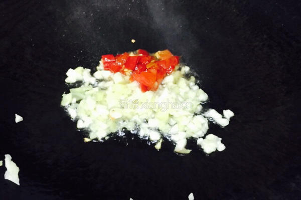 姜蒜香汁菠菜的做法图解8