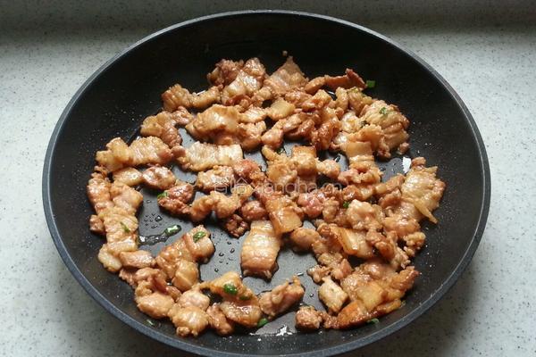 辣白菜炒五花肉的做法图解9