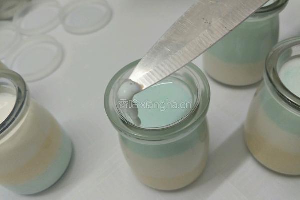 三色布丁的做法图解7