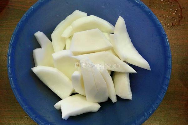 清甜椰子鸡汤的做法图解3