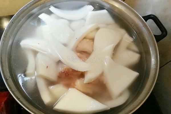 清甜椰子鸡汤的做法图解5