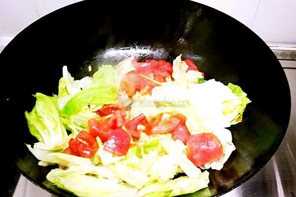 大头菜炒西红柿的做法图解4