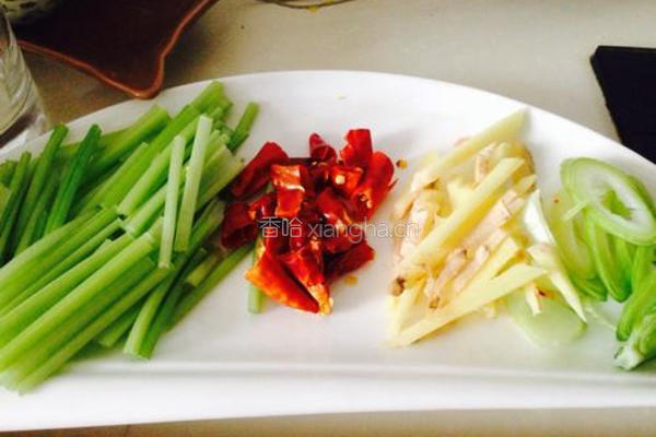 干煸牛肉丝的做法图解2