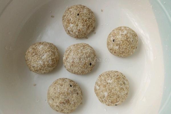 香酥小麻团的做法图解5