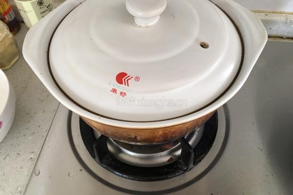山寨版“小鸡炖蘑菇”的做法图解8