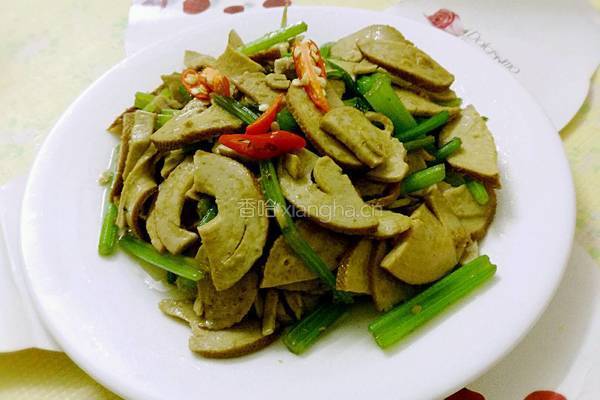 芹菜炒豆腐干的做法图解10