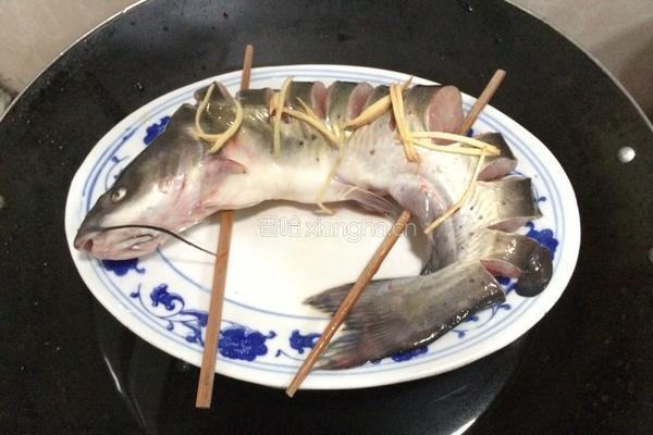 清蒸剑鱼的做法图解2