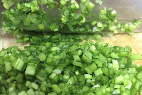 韭菜肉馅油饼子的做法图解3