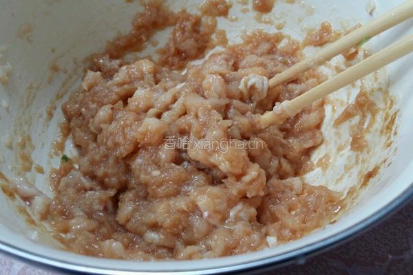 韭菜鸡肉馅饺子的做法图解6