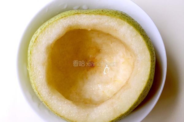 川贝冰糖燉雪梨的做法图解3
