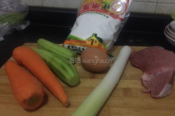 京酱肉丝团团圆圆的做法图解1