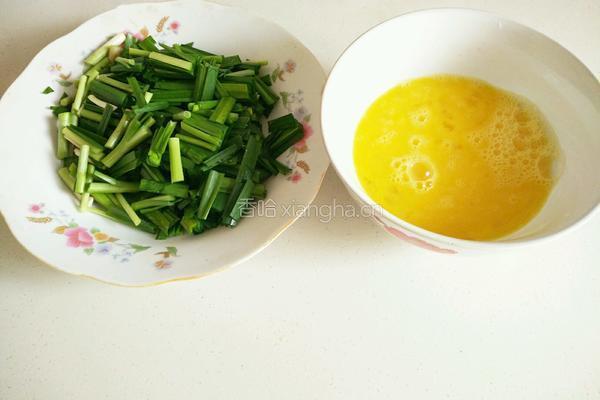 韭菜炒鸡蛋的做法图解2