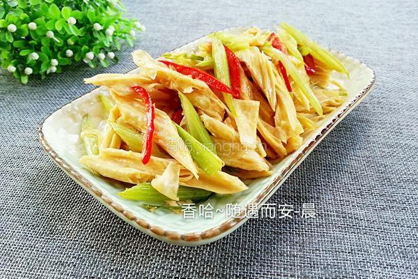 腐竹炒芹菜的做法图解11
