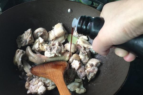 红烧三黄鸡的做法图解4