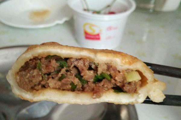 猪肉香葱馅饼的做法图解10