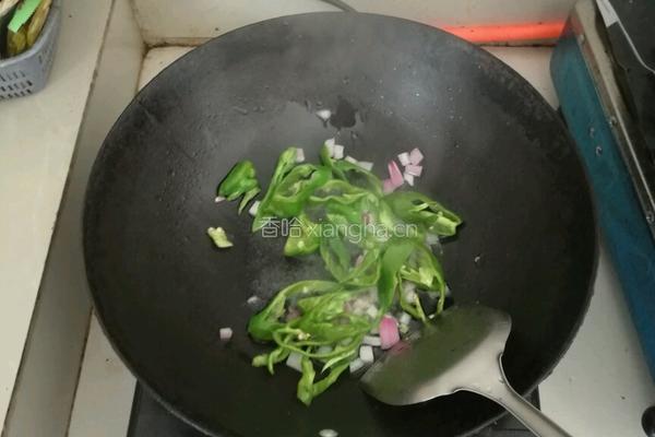 炒蕨菜的做法图解3