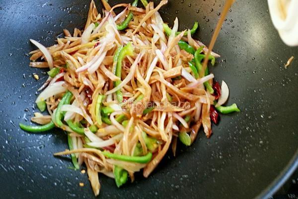 炒咸菜的做法图解7