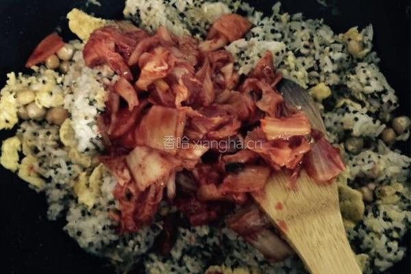 牛肉泡菜炒饭的做法图解5