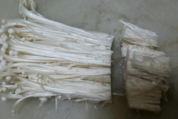 麻酱拌金针菇的做法图解2
