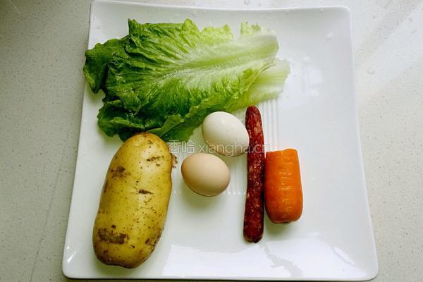 土豆鸡蛋饼的做法图解1