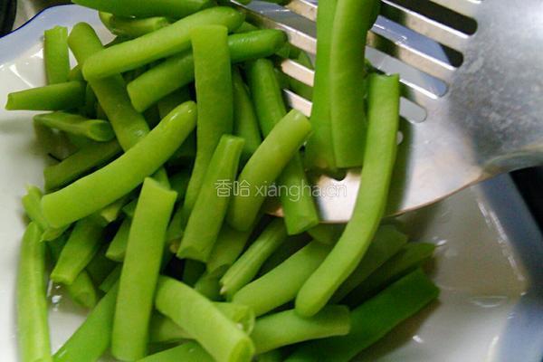 干煸四季豆的做法图解5