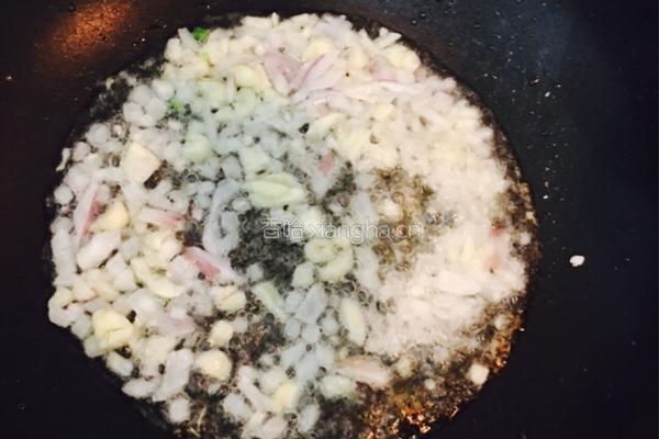 淡菜烧丝瓜的做法图解4