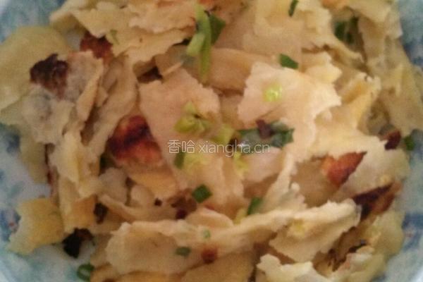 洋葱青椒炒饼的做法图解1