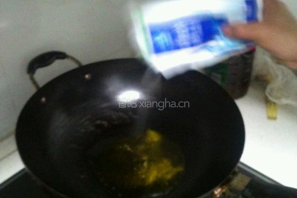 豆瓣鲫鱼的做法图解3