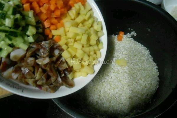 香肠土豆焖饭的做法图解3