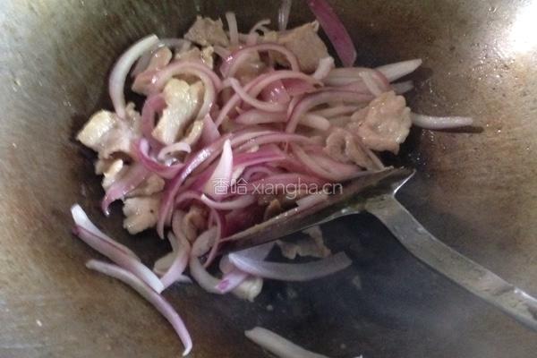 洋葱炒肉的做法图解4