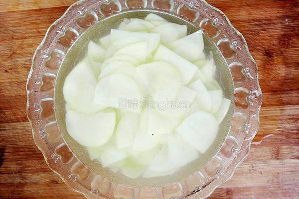 青椒炒土豆片的做法图解3