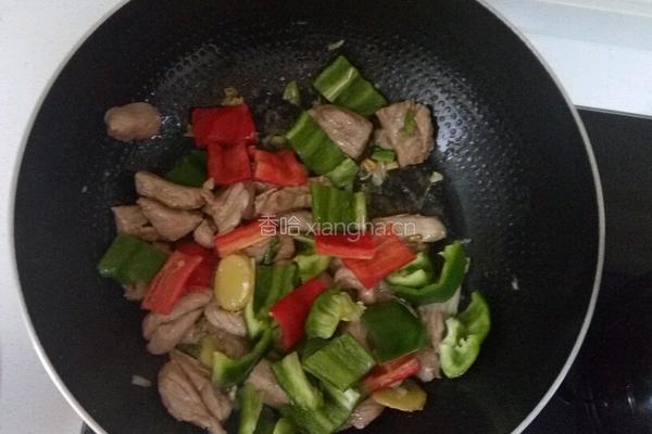 菠萝炒肉的做法图解5