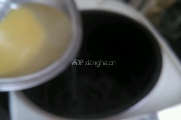 小米红枣核桃稀饭的做法图解4