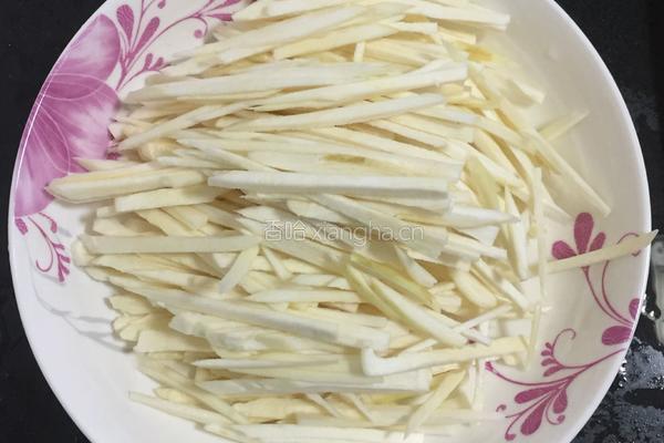 高笋炒肉的做法图解1