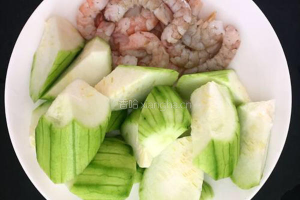 丝瓜虾仁煲的做法图解2
