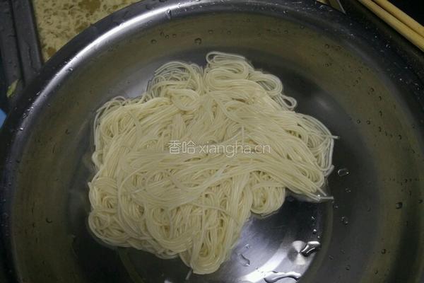 葱油拌面的做法图解2