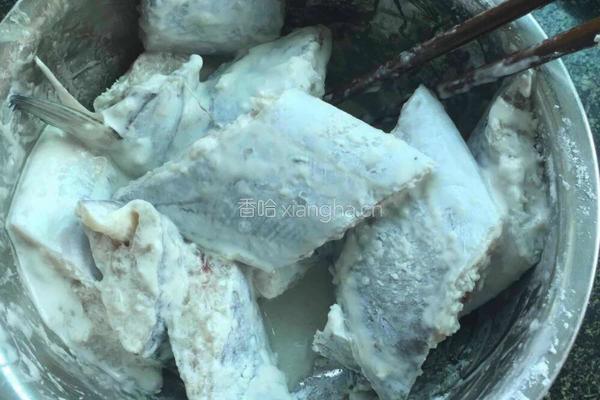 红烧带鱼的做法图解2