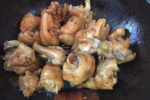 酸甜猪蹄的做法图解6