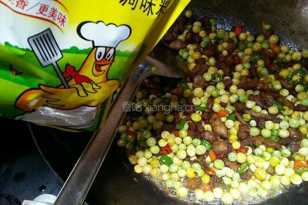 豌豆炒肉丁的做法图解9
