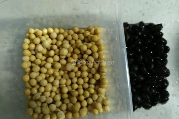 黑黄豆豆浆的做法图解1