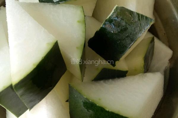 消暑冬瓜薏米粥的做法图解2