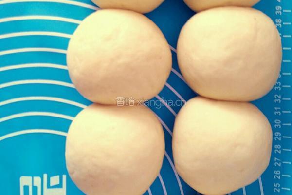 沙拉豆沙包的做法图解2