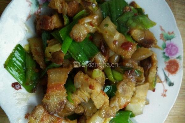 回锅肉 五花肉 蒜苗 郫县豆瓣酱 的做法图解5