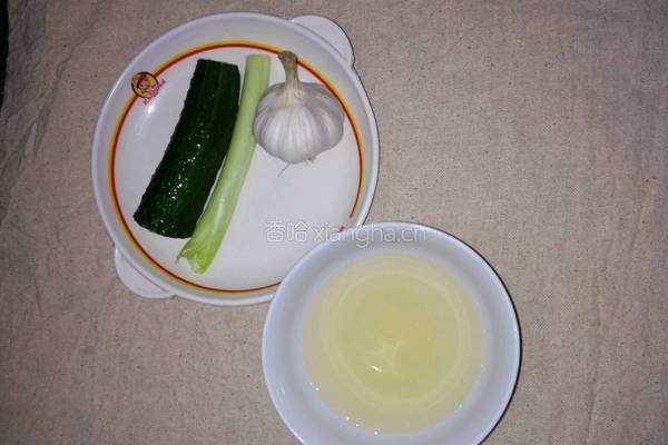 凉拌绿豆粉皮的做法图解2