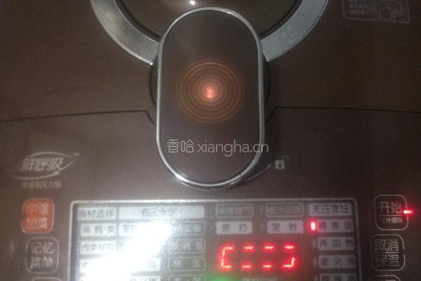 江南地方特色猪肉饭的做法图解5
